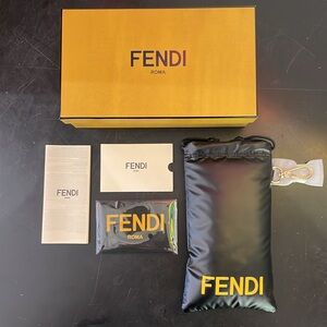 FENDI SUNGLASS POUCH (YELLOW) *AUTHENTIC*